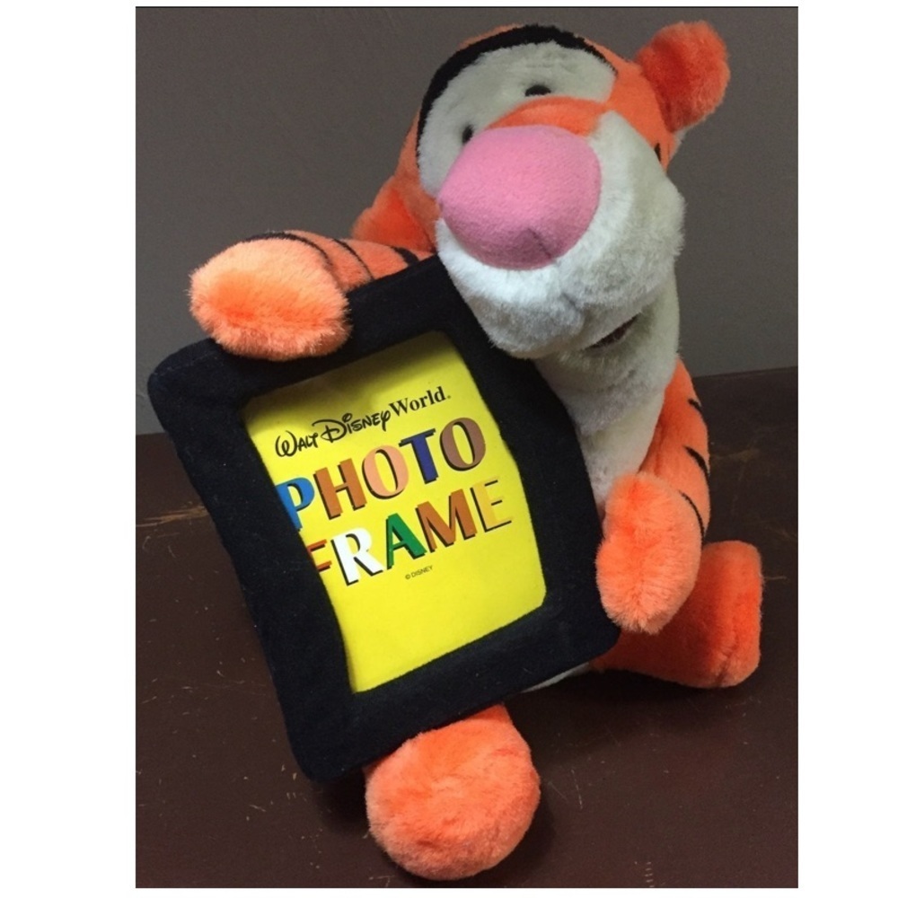 🎒BTS SALE📚 10” Vintage Disney Plush Tigger Photo Frame - Picture 2 of 8